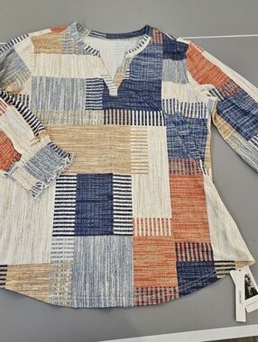 Geometric Patchwork V-Neck Top in Blue, Rust, Cream